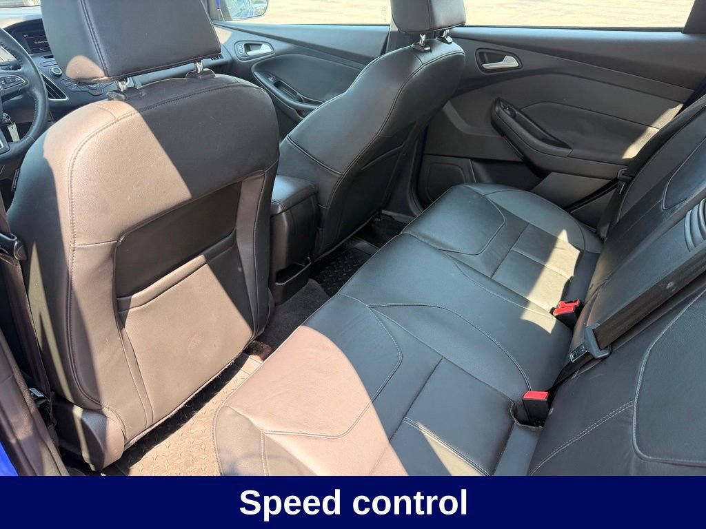 Used 2015 Ford Focus SE w/ Equipment Group 201A FWD image 23