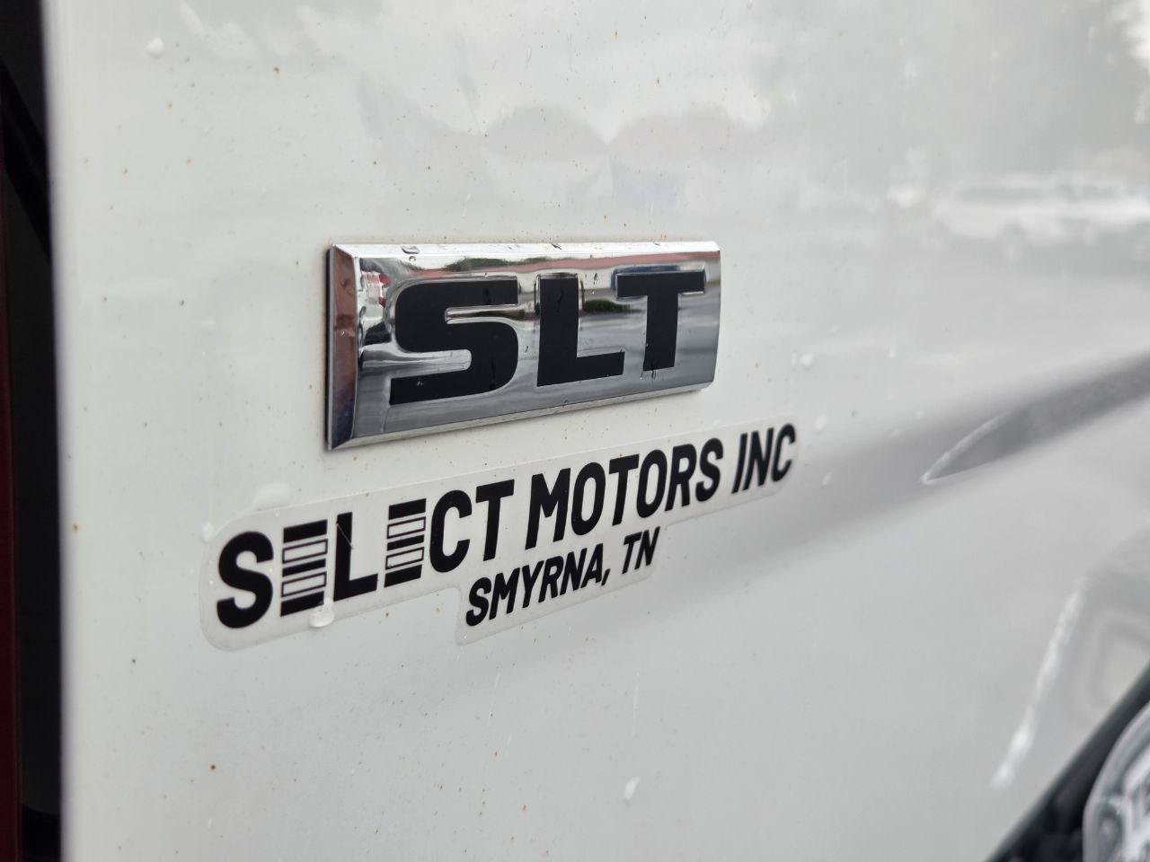 Used 2020 RAM 1500 Classic SLT w/ Luxury Group RWD image 9