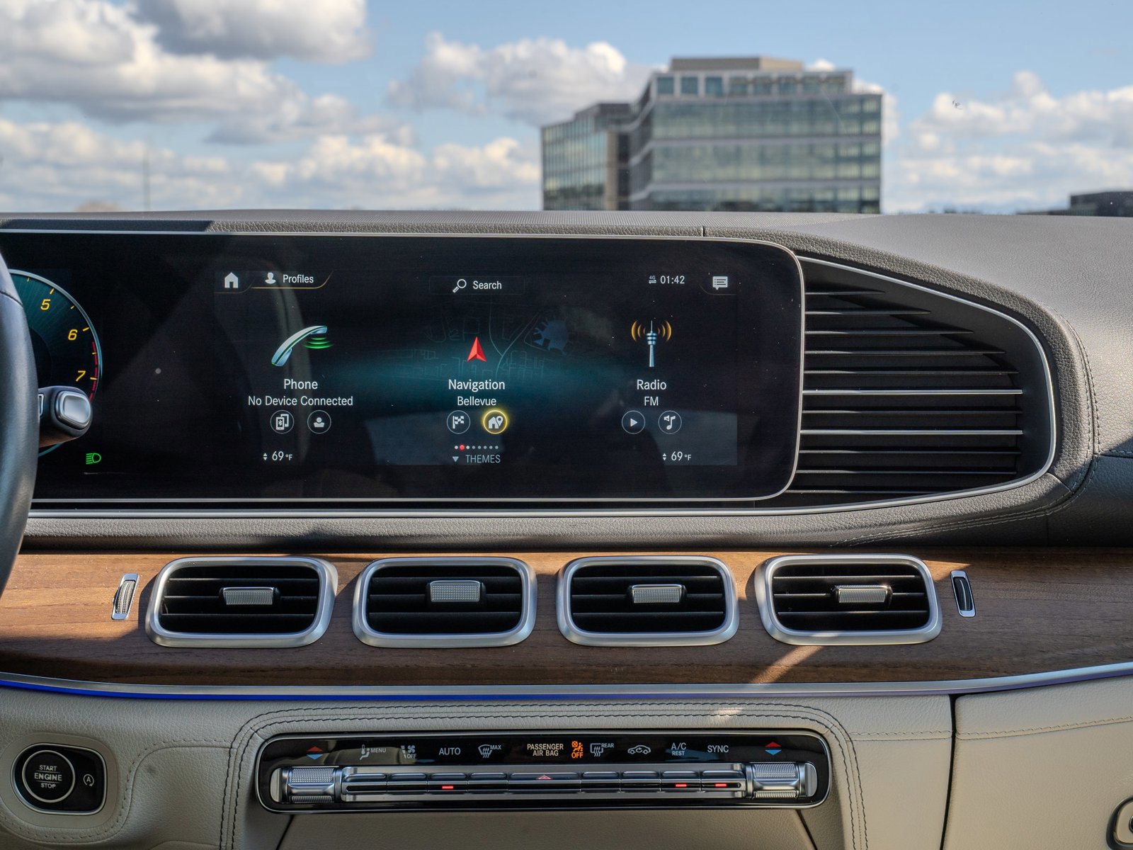 Certified 2020 Mercedes-Benz GLE 580 4MATIC image 21