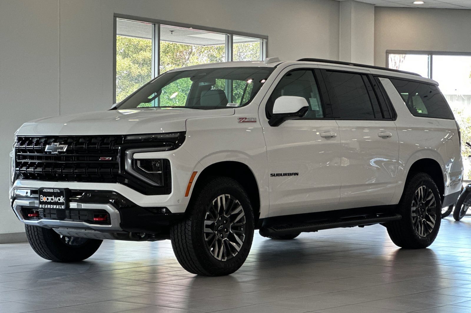 New 2026 Chevrolet Suburban Z71 w/ Sun And Tow Package AWD/4WD image 6