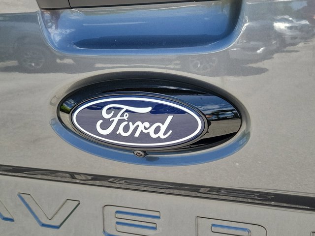 Certified 2025 Ford Maverick XL w/ 4K Tow Package AWD/4WD image 9