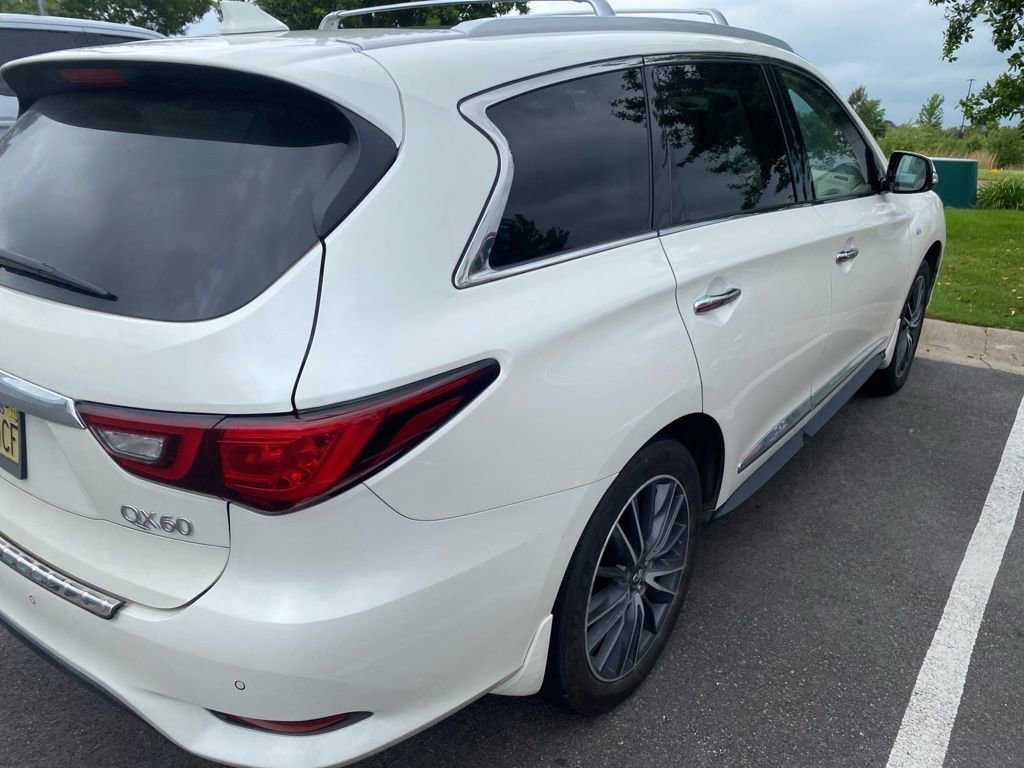 Used 2019 INFINITI QX60 Luxe w/ Sensory Package FWD image 7