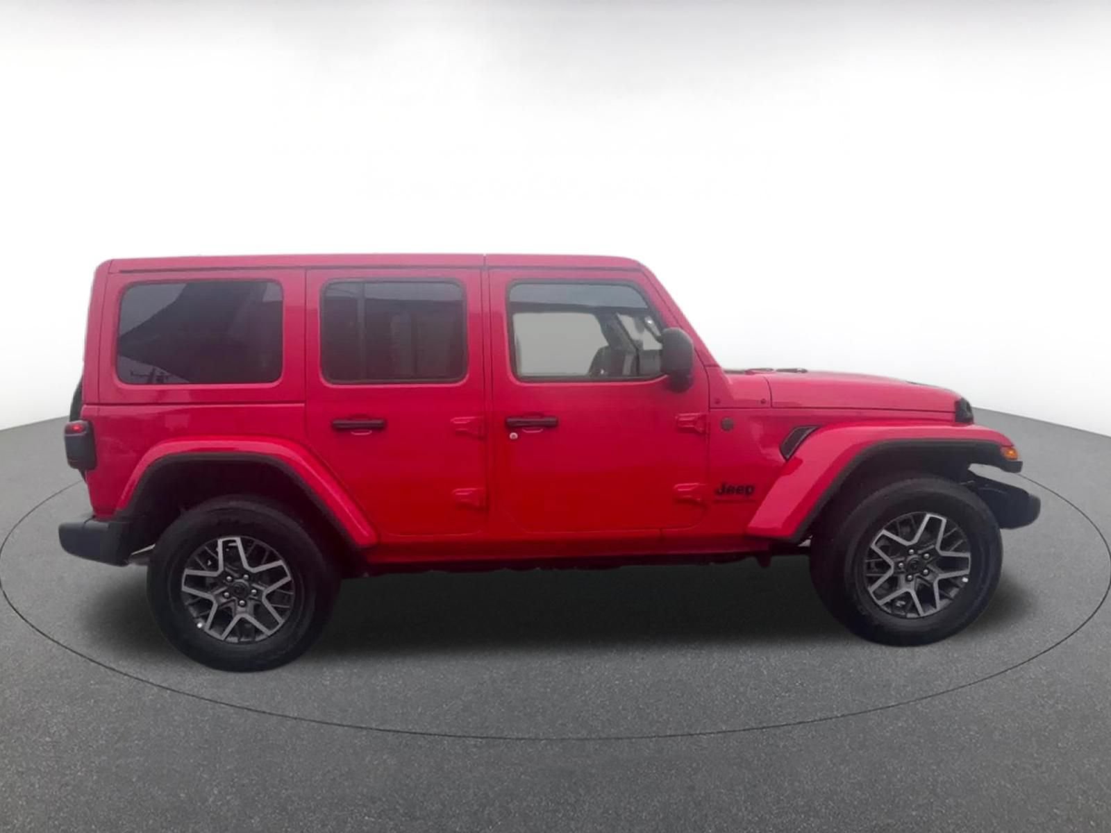 Used 2025 Jeep Wrangler Unlimited Sahara AWD/4WD image 15