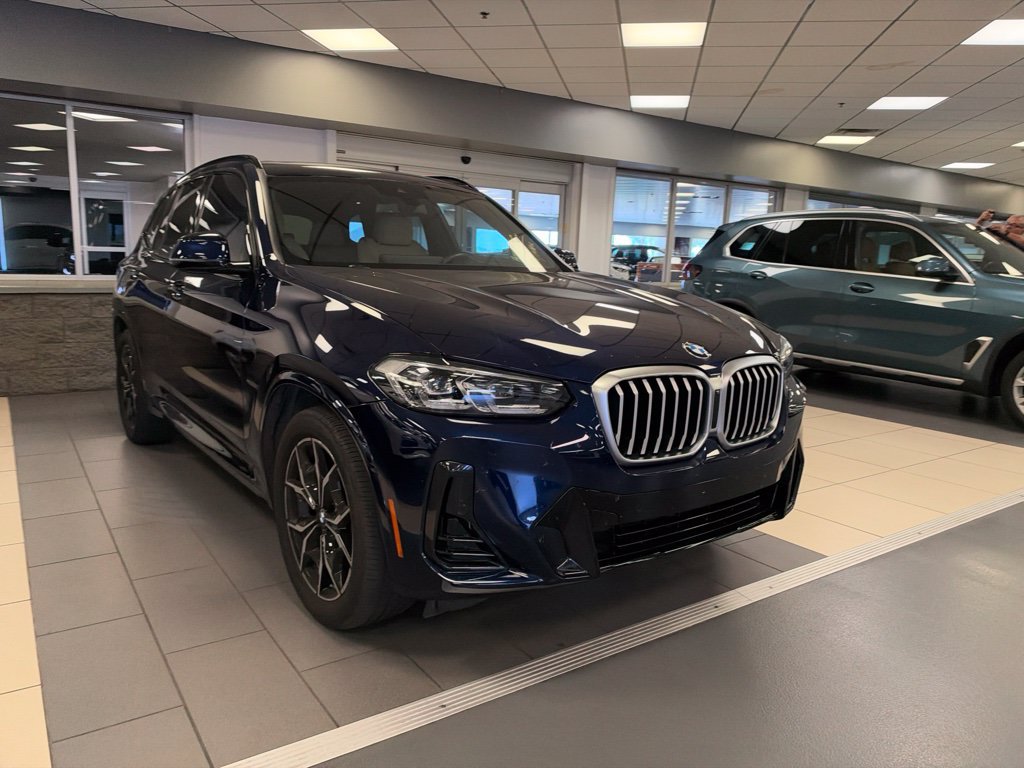 Certified 2024 BMW X3 sDrive30i w/ Premium Package RWD image 3