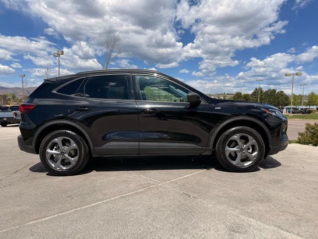 Used 2025 Ford Escape ST-Line AWD/4WD image 9