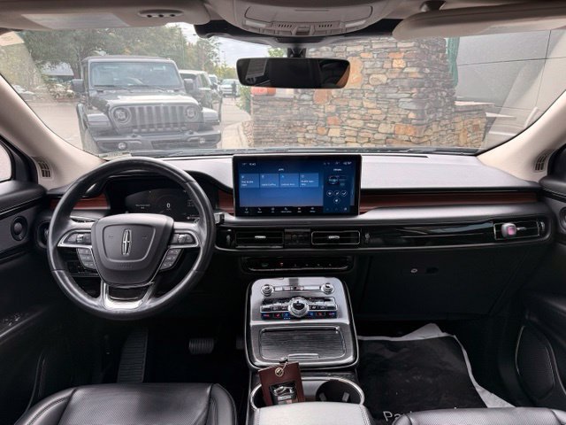 Used 2022 Lincoln Nautilus Reserve w/ Luxury Package FWD image 10