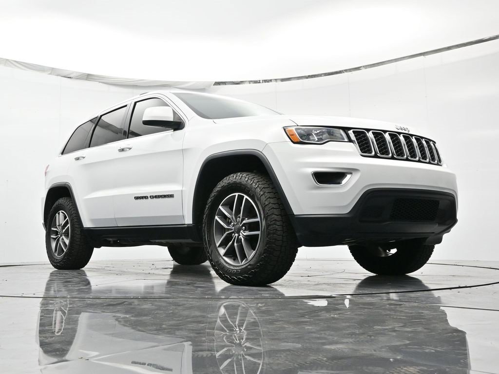 Used 2020 Jeep Grand Cherokee Laredo w/ Laredo X Package image 39