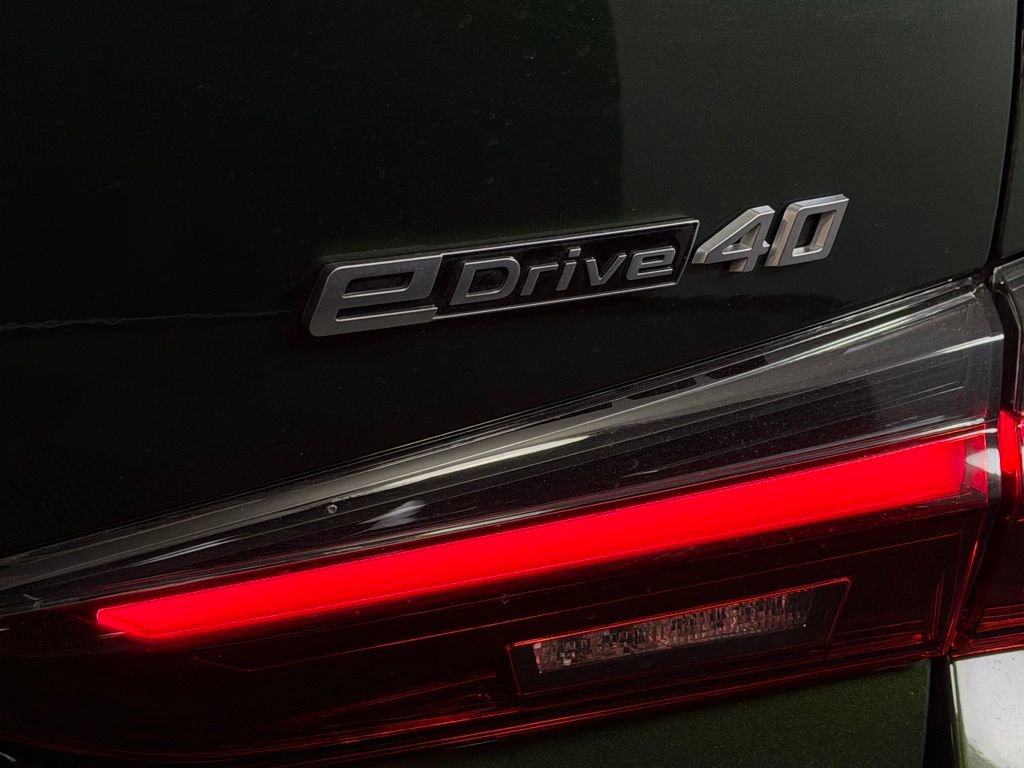 Used 2023 BMW i4 eDrive40 w/ Premium Package image 11