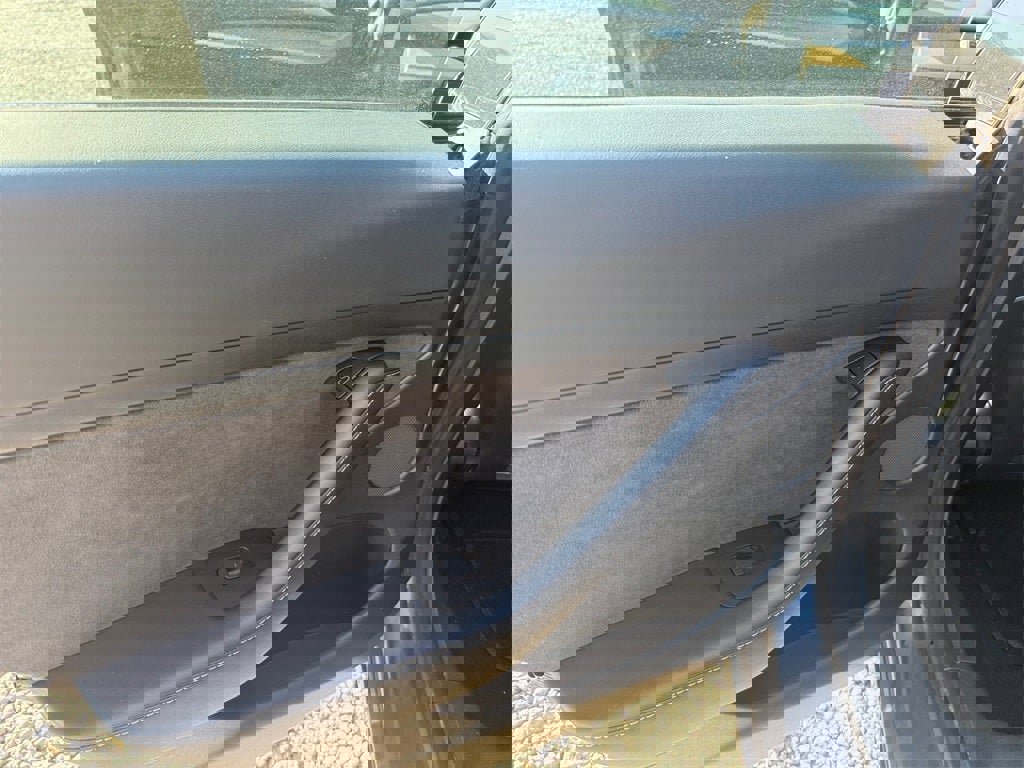 Used 2023 Tesla Model 3 Standard Range image 26