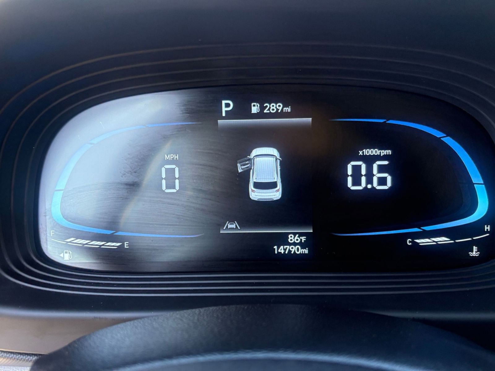 Used 2025 Hyundai Venue SEL image 40