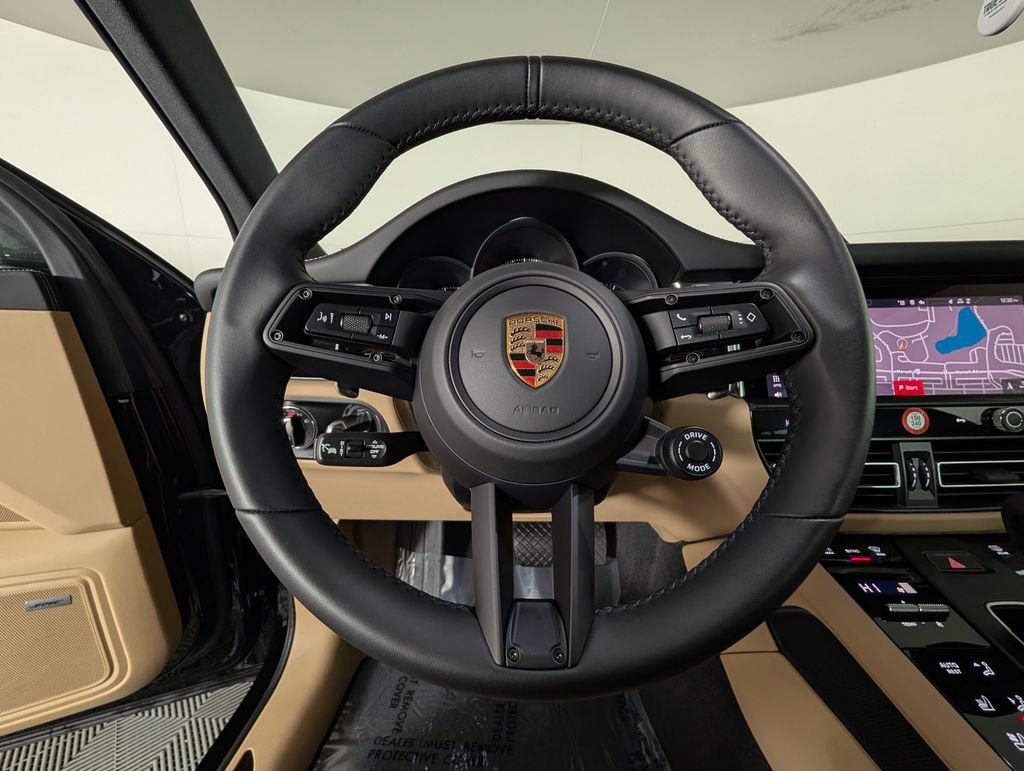 Certified 2025 Porsche Macan S image 34
