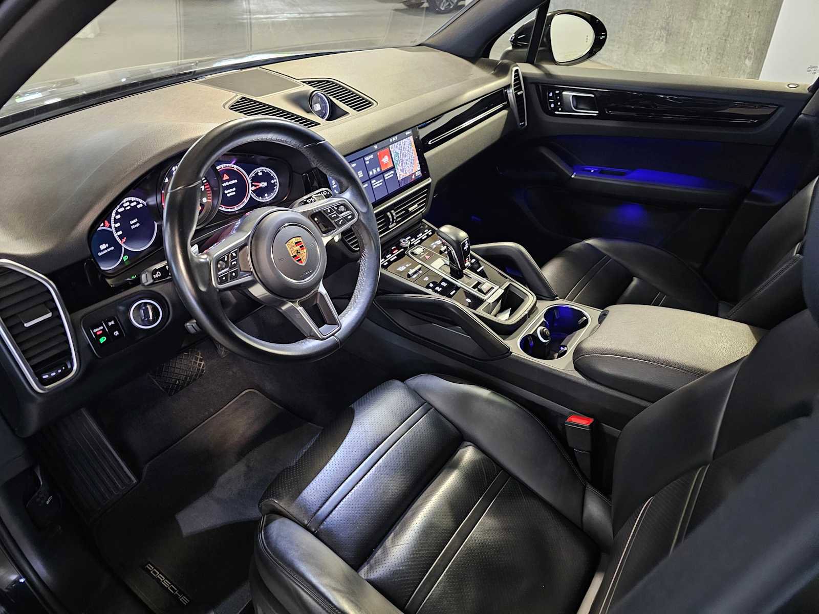 Used 2019 Porsche Cayenne AWD/4WD image 2