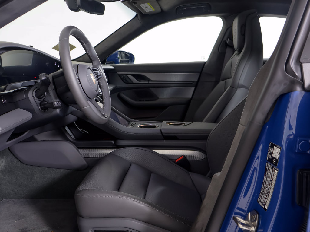 Certified 2026 Porsche Taycan GTS AWD/4WD image 5