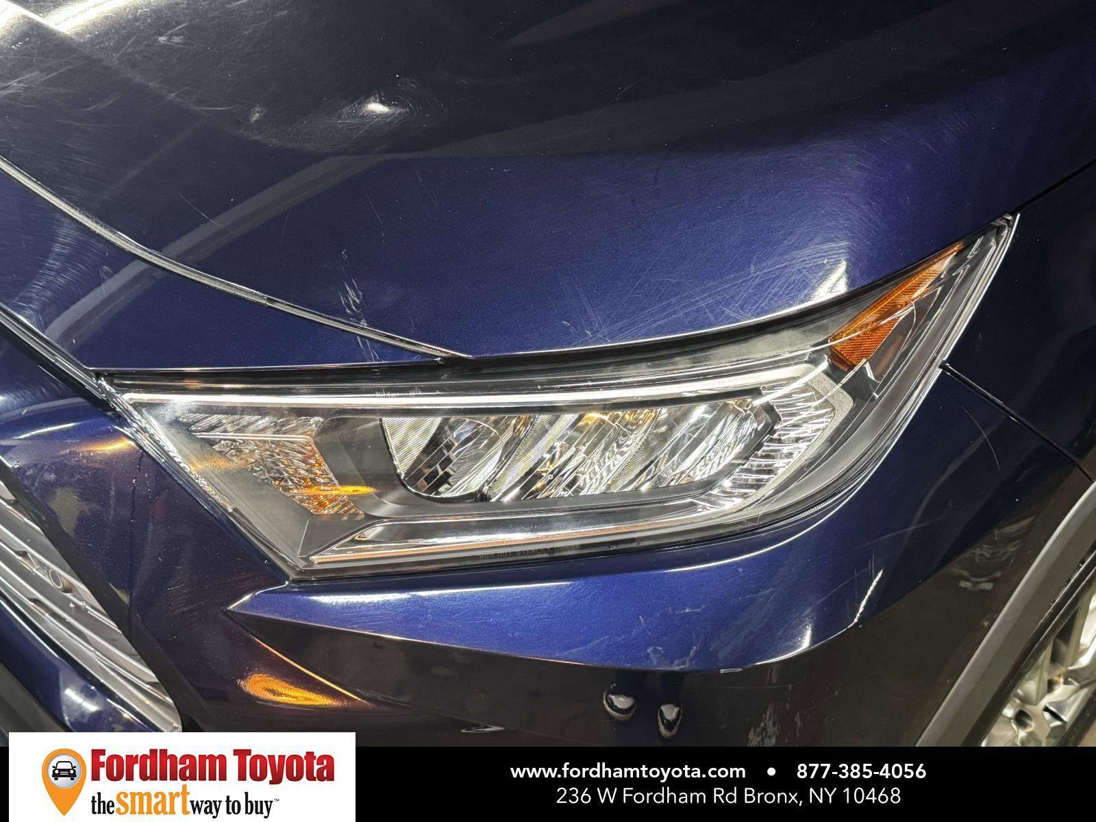 Used 2020 Toyota RAV4 Limited image 8