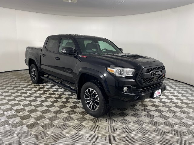 Used 2020 Toyota Tacoma TRD Sport w/ Technology Package AWD/4WD image 24