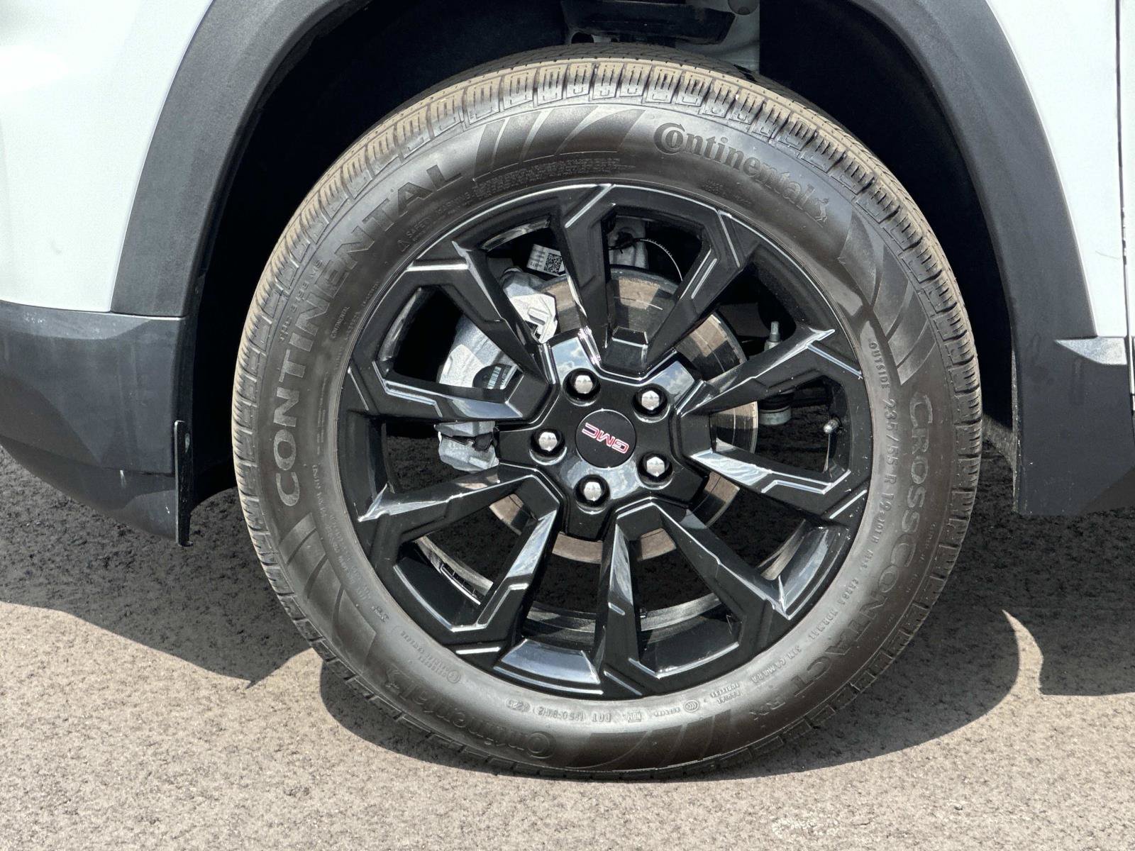 Certified 2026 GMC Terrain Elevation w/ Black Edition FWD image 8