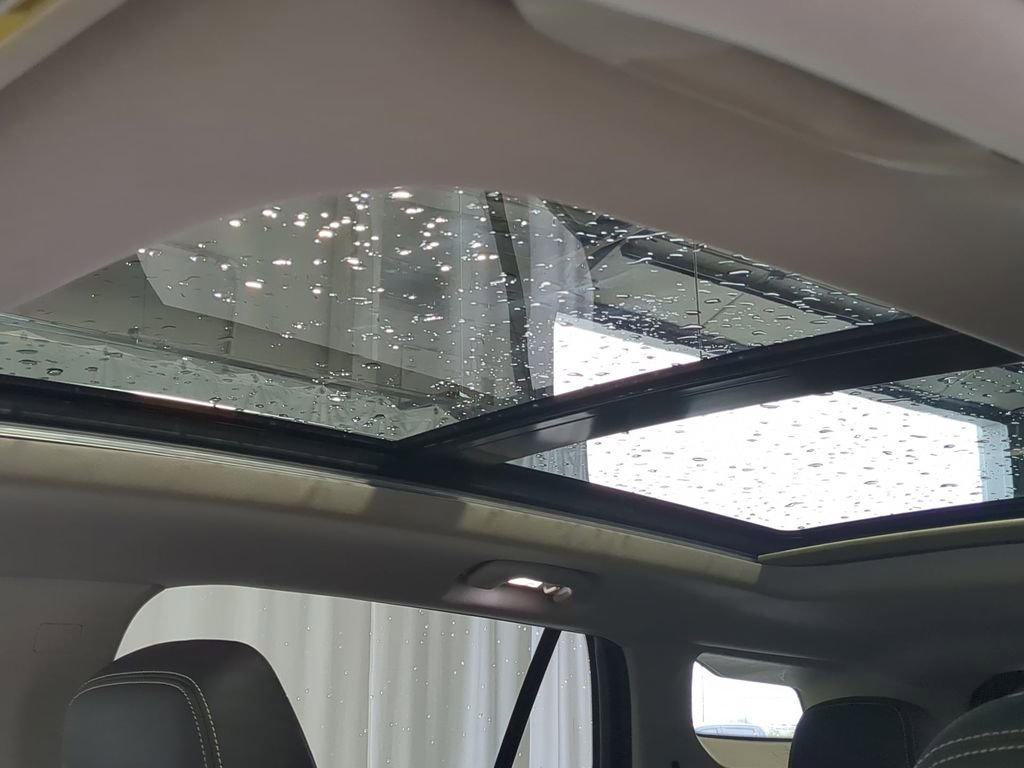 Used 2023 GMC Terrain Denali w/ Denali Premium Package AWD/4WD image 23