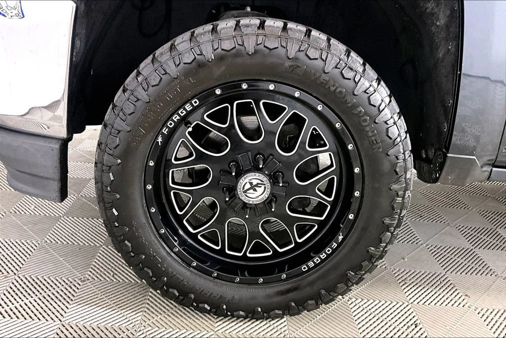 Used 2017 Chevrolet Silverado 1500 LT w/ All Star Edition RWD image 7