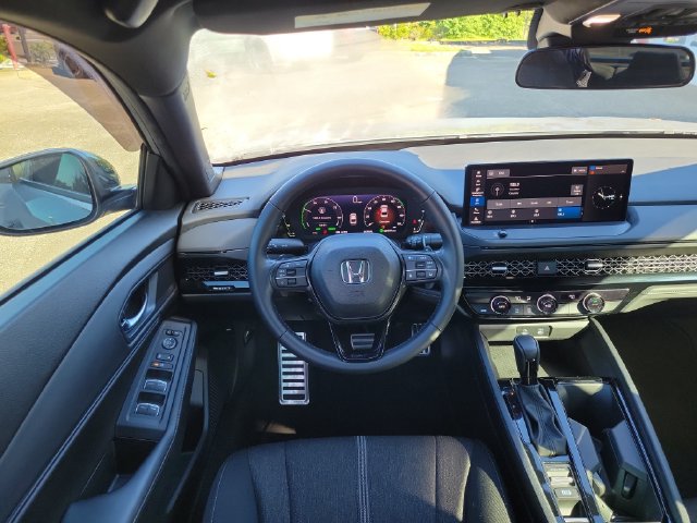 Used 2024 Honda Accord Sport image 10