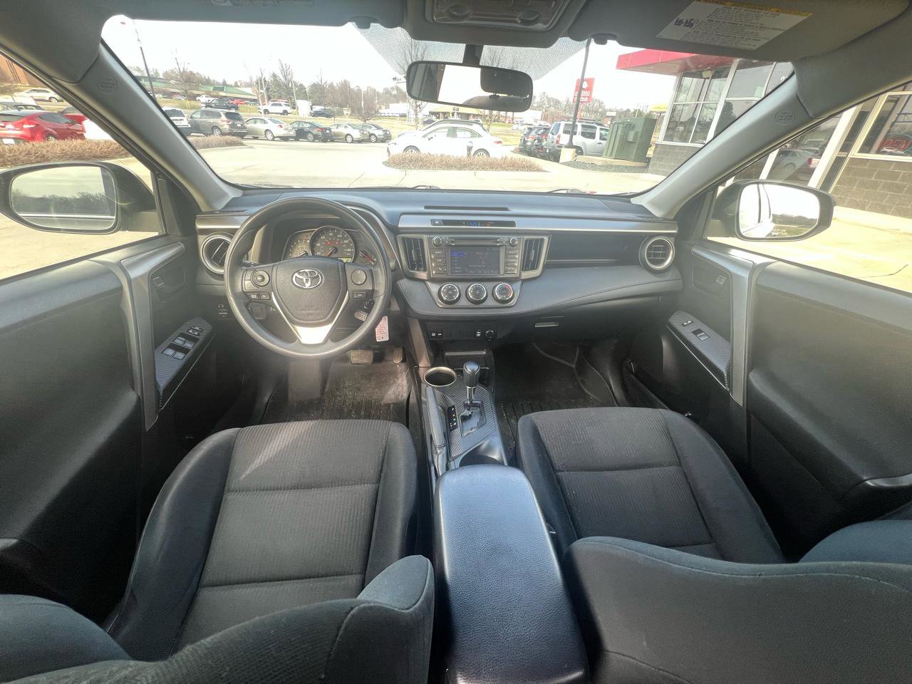 Used 2015 Toyota RAV4 LE AWD/4WD image 10