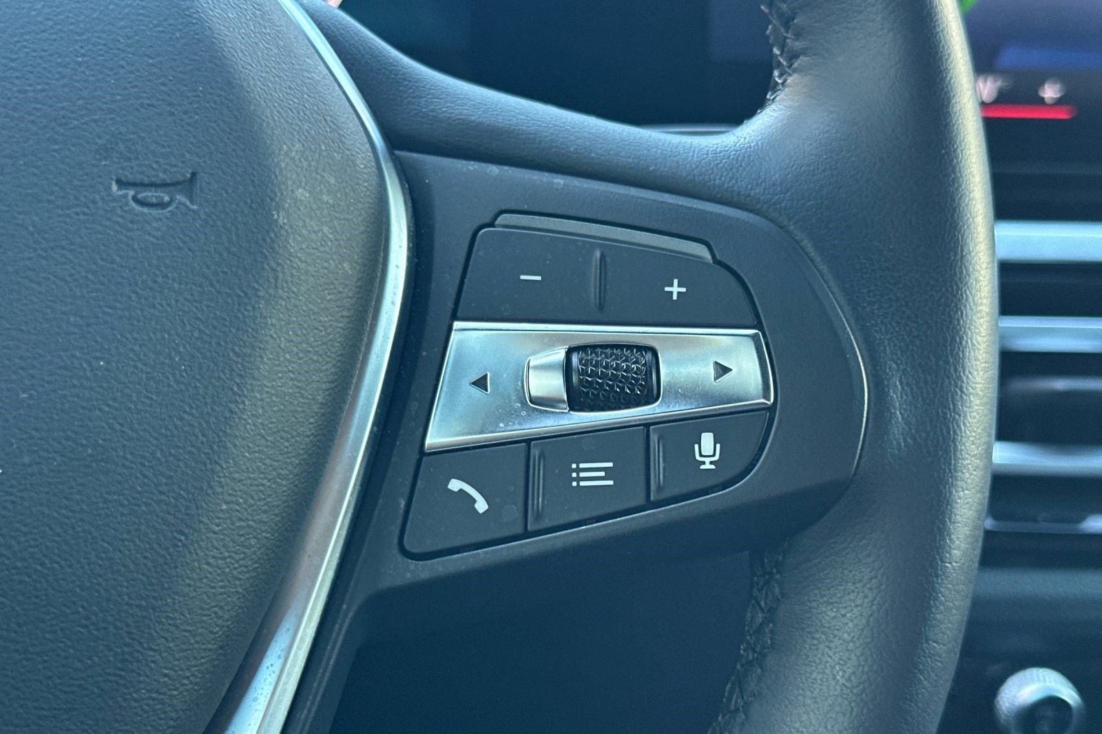 Used 2023 BMW i4 eDrive35 image 31