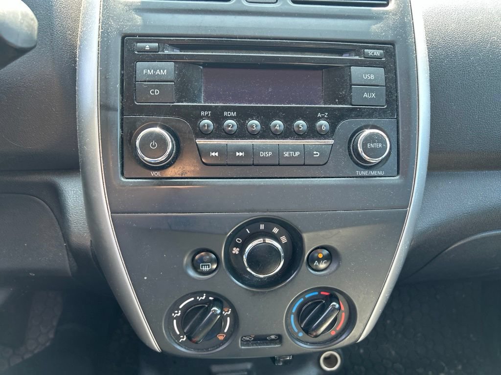 Used 2018 Nissan Versa SV FWD image 10