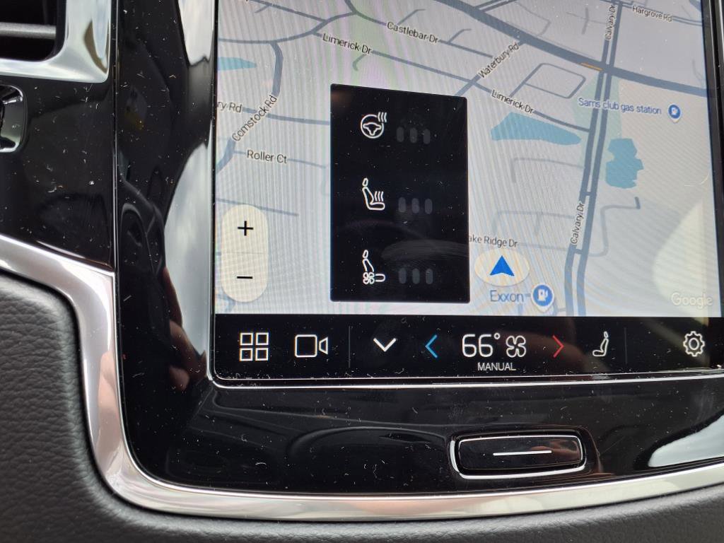 Used 2025 Volvo XC90 T8 Ultra w/ Protection Package Premier image 16