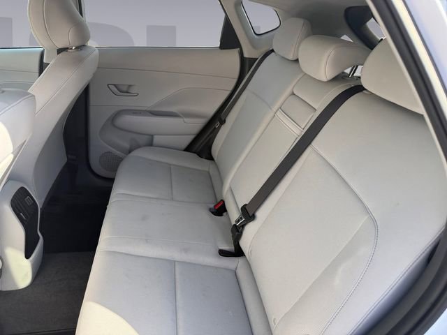 Used 2024 Hyundai Kona SEL AWD/4WD image 16