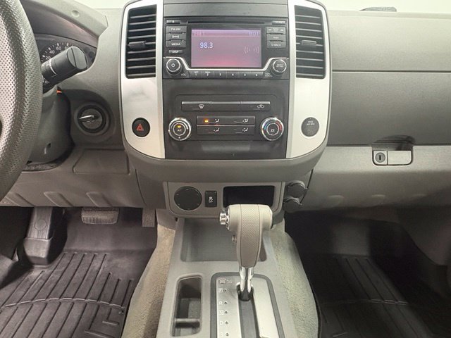 Used 2015 Nissan Frontier SV RWD image 20