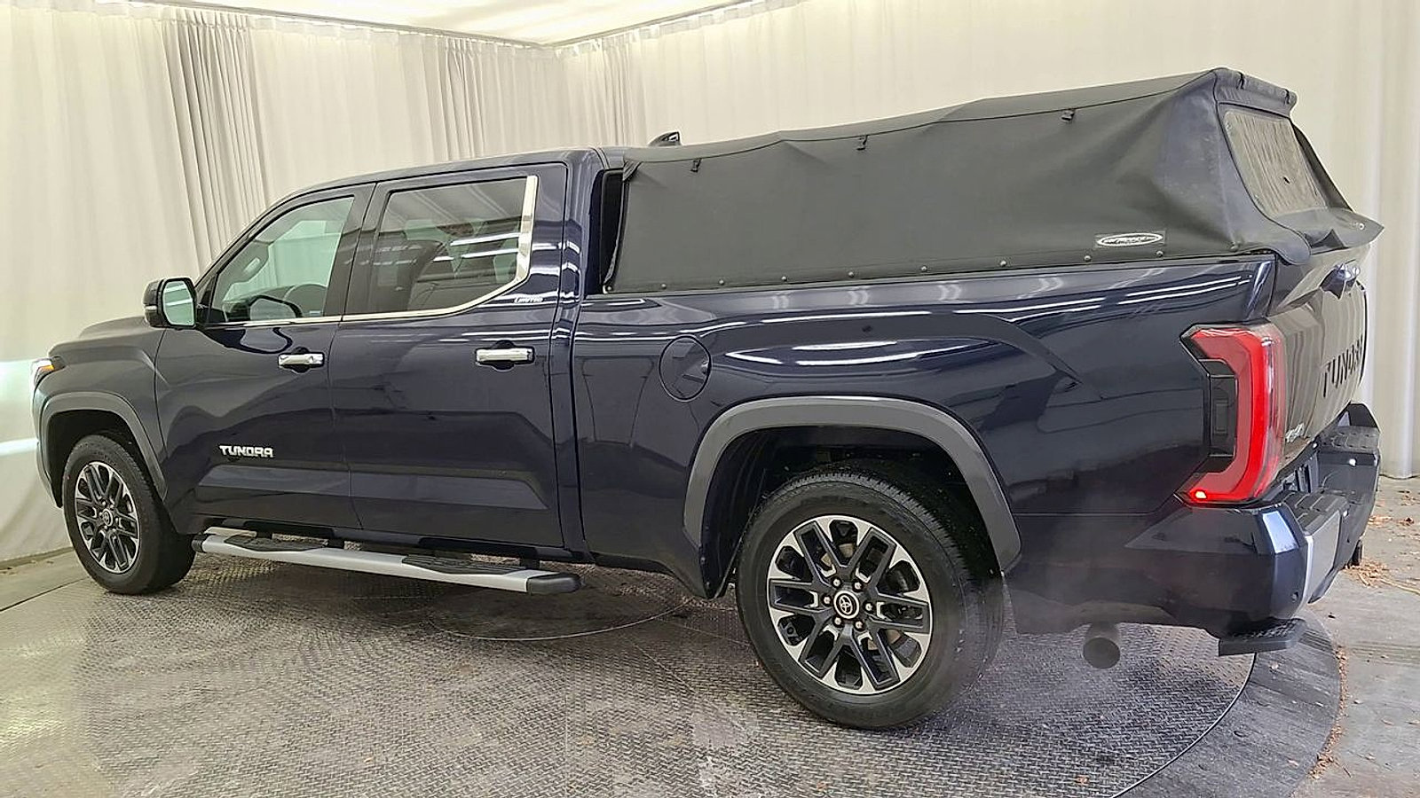 Used 2022 Toyota Tundra Limited image 9
