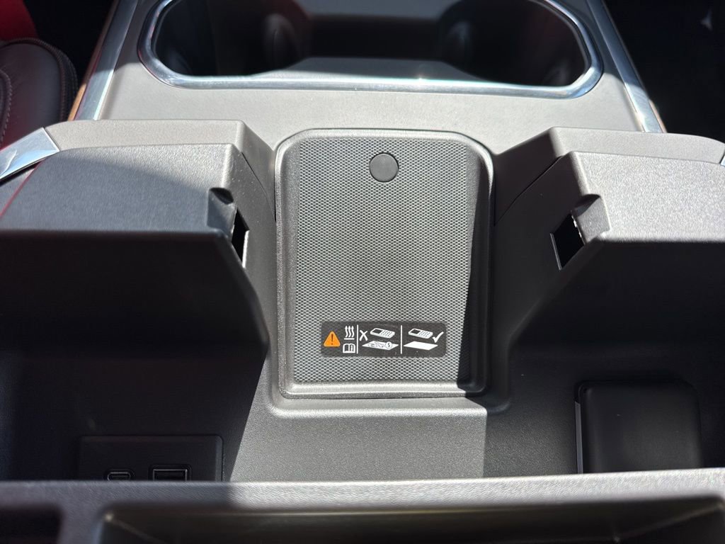 Used 2025 Chevrolet Silverado 2500 High Country w/ Z71 Off-Road Package AWD/4WD image 15