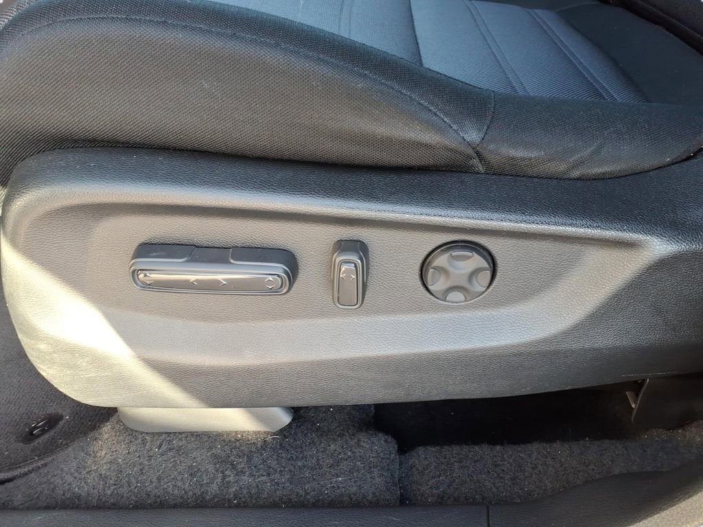 Used 2020 Honda CR-V EX image 16