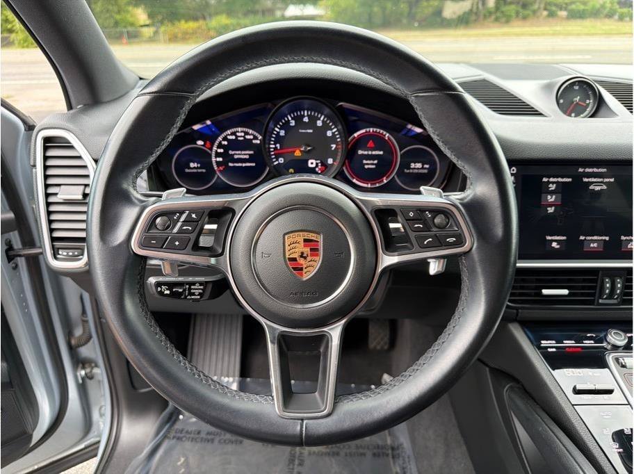 Used 2019 Porsche Cayenne S AWD/4WD image 17