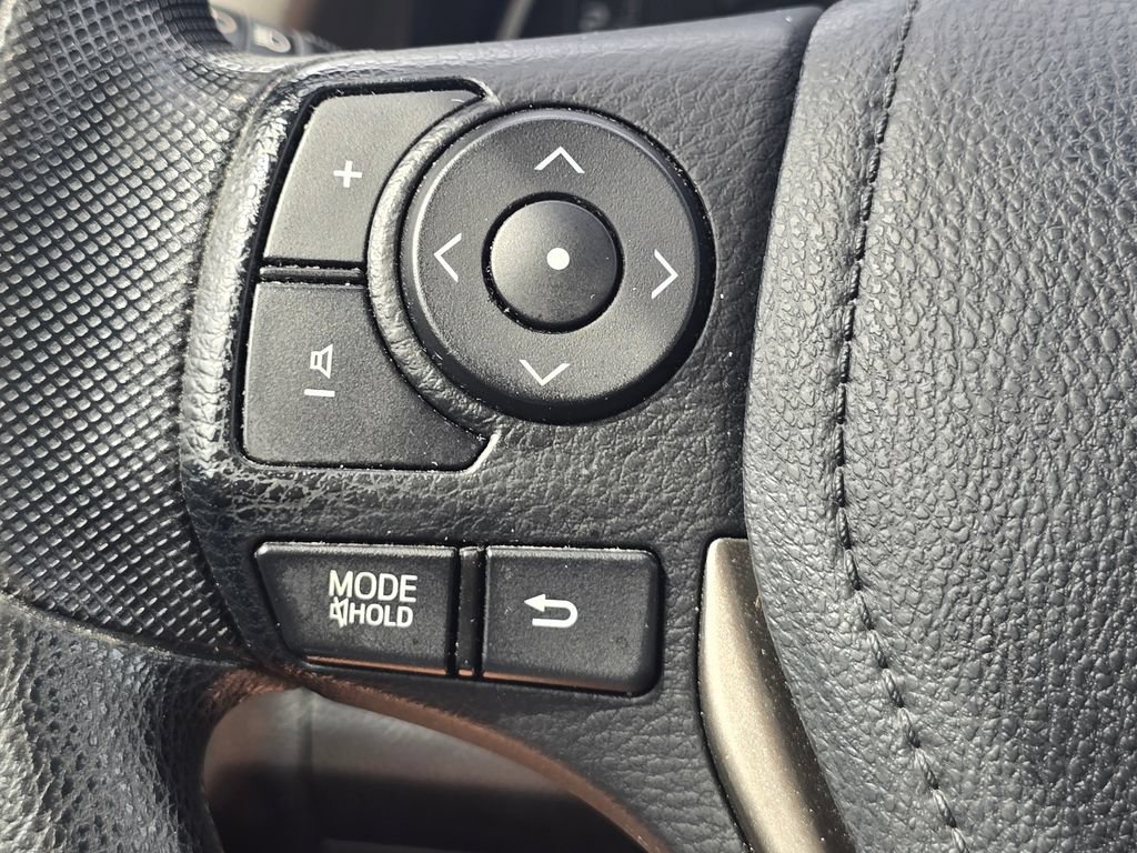 Used 2013 Toyota RAV4 XLE AWD/4WD image 33