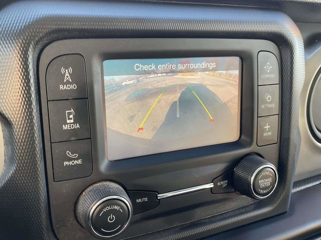 Used 2021 Jeep Wrangler Sport image 30