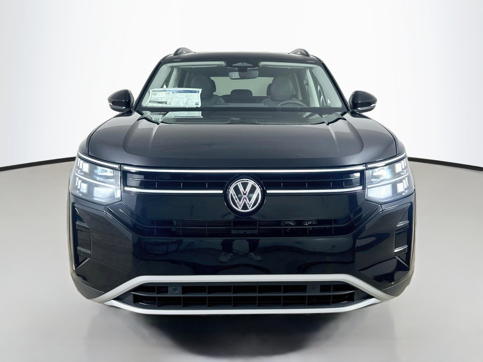 New 2027 Volkswagen Atlas SE AWD/4WD image 2