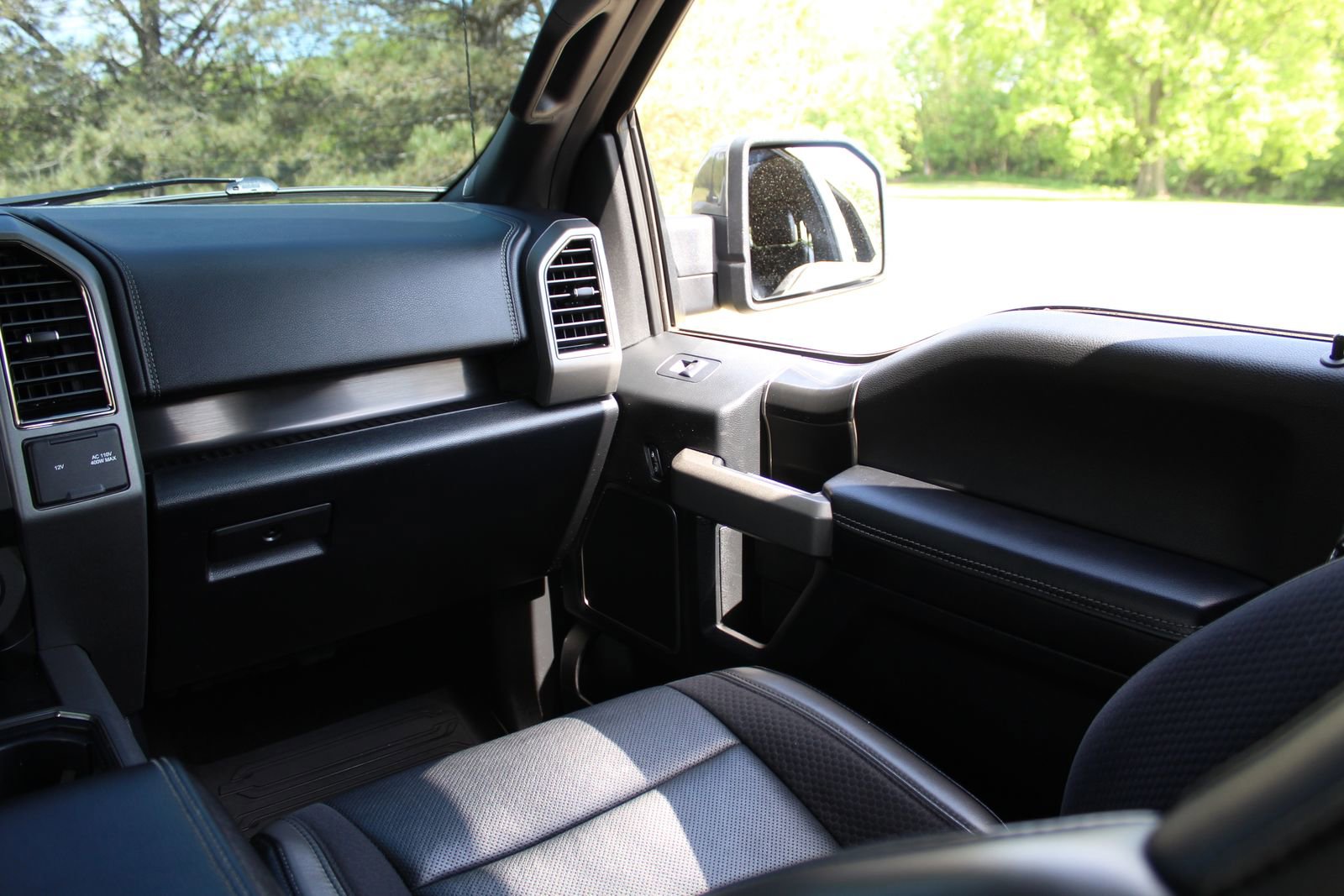 Used 2020 Ford F150 Raptor w/ Equipment Group 802A Luxury AWD/4WD image 11