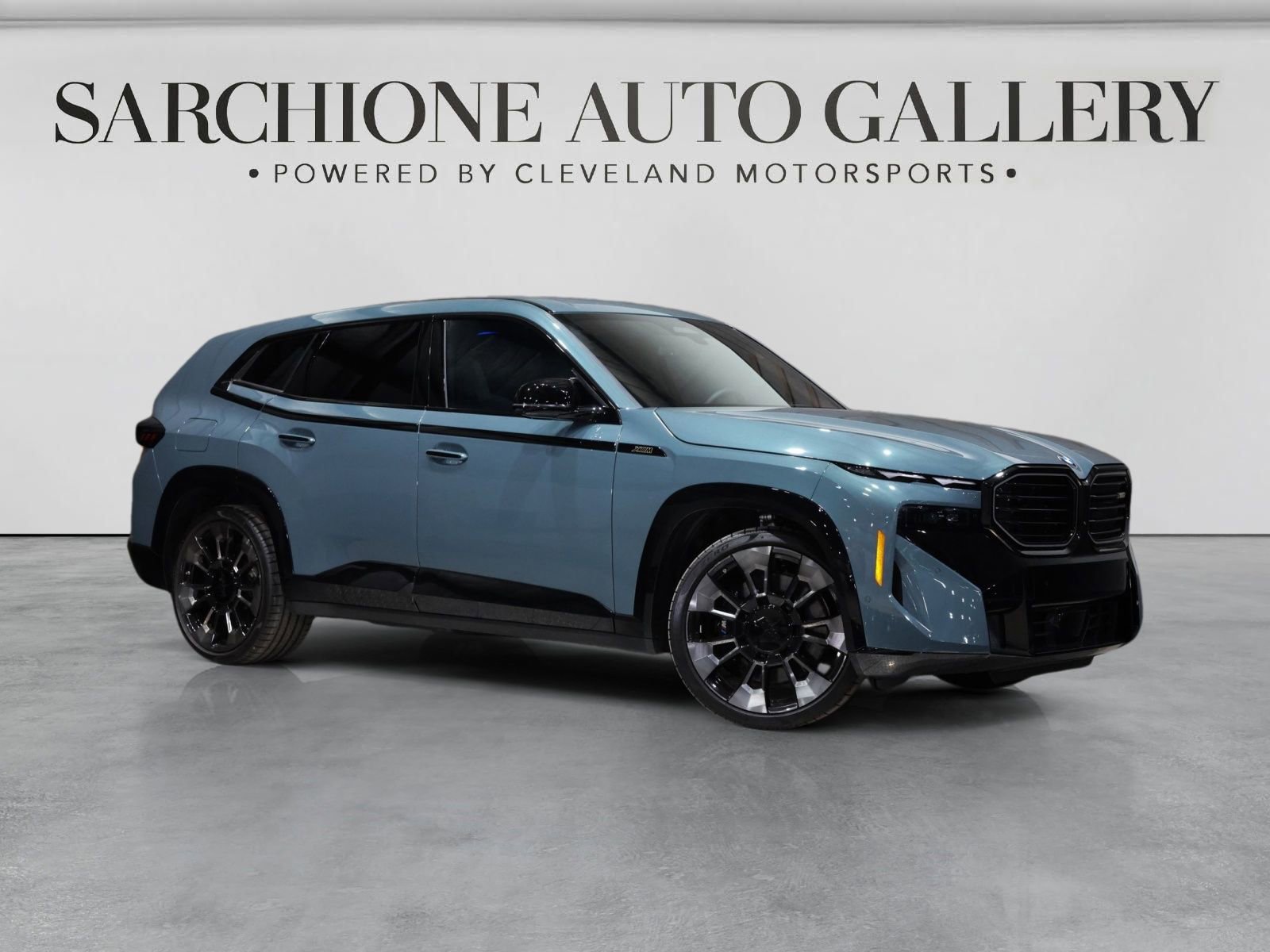 Used 2025 BMW XM AWD/4WD video 1