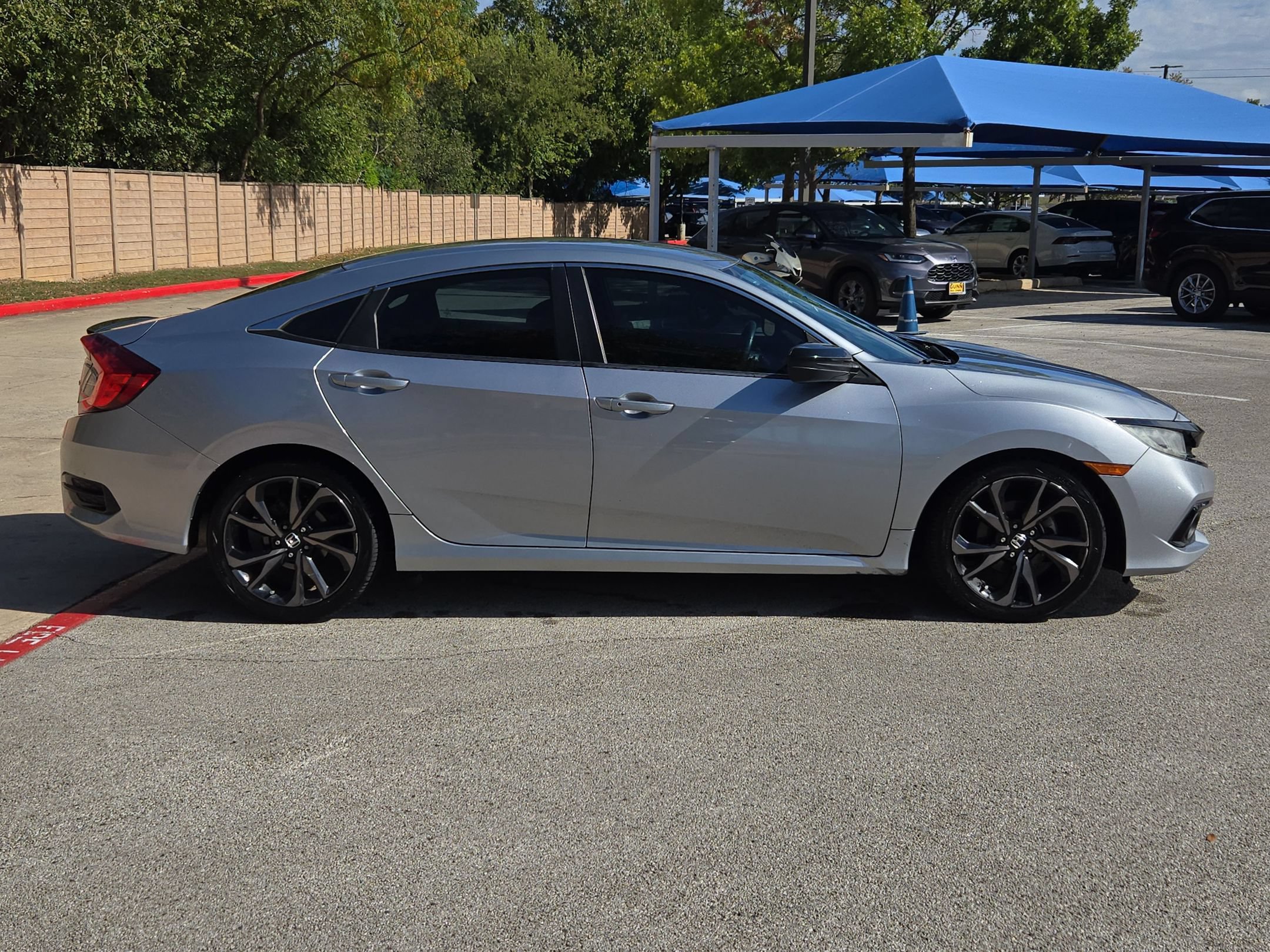 Used 2019 Honda Civic Sport image 2