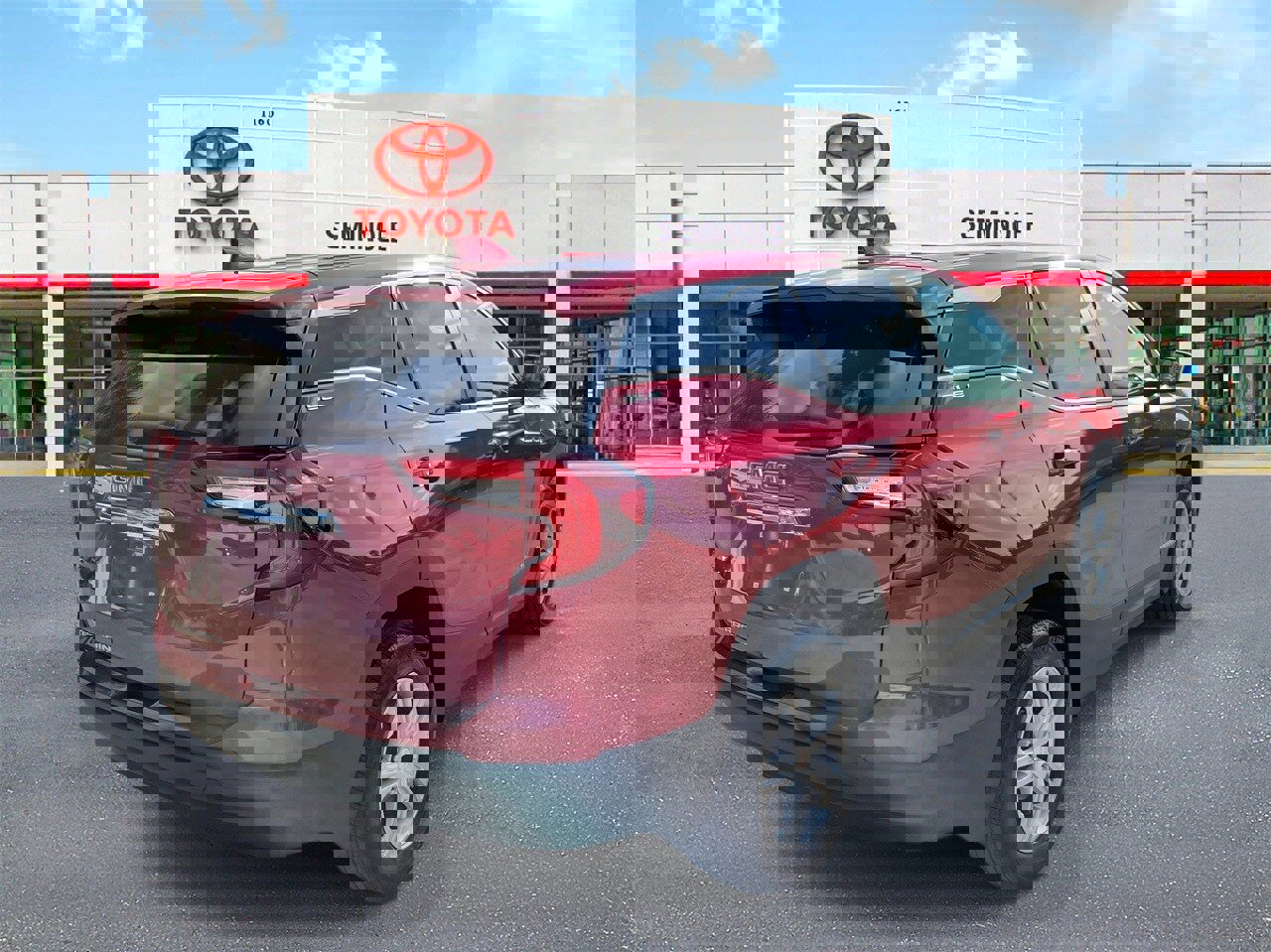 Used 2023 GMC Terrain SLE image 3