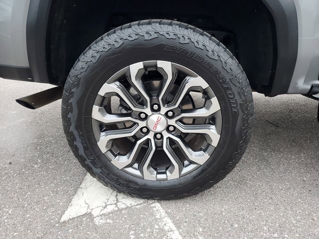 Used 2024 GMC Canyon Denali image 5