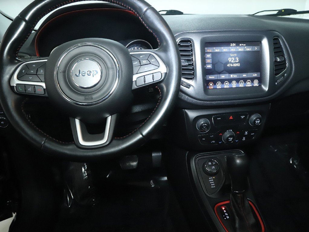Used 2020 Jeep Compass Trailhawk image 28