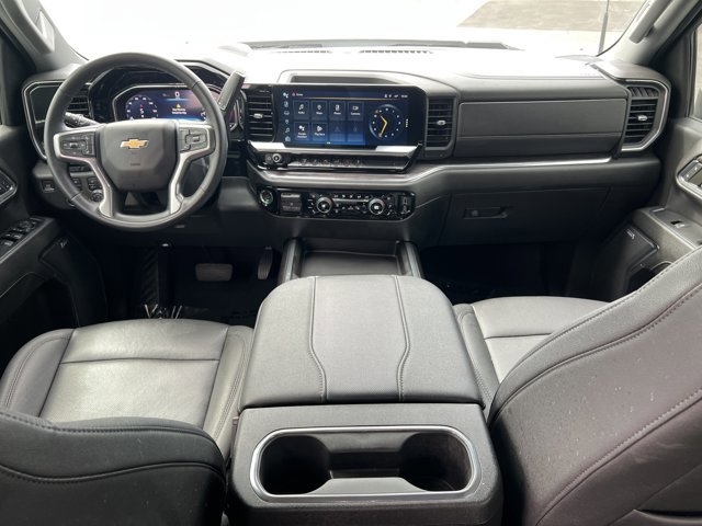 Used 2024 Chevrolet Silverado 3500 LTZ w/ LTZ Plus Package AWD/4WD image 19