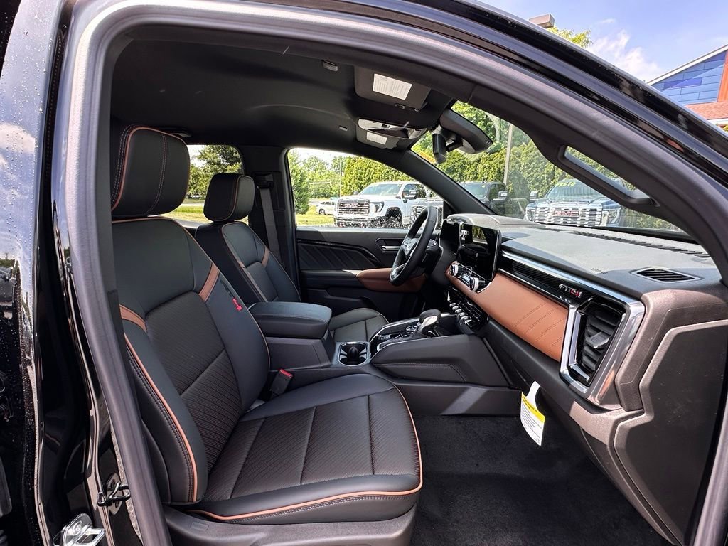 New 2026 GMC Canyon AT4 AWD/4WD image 9