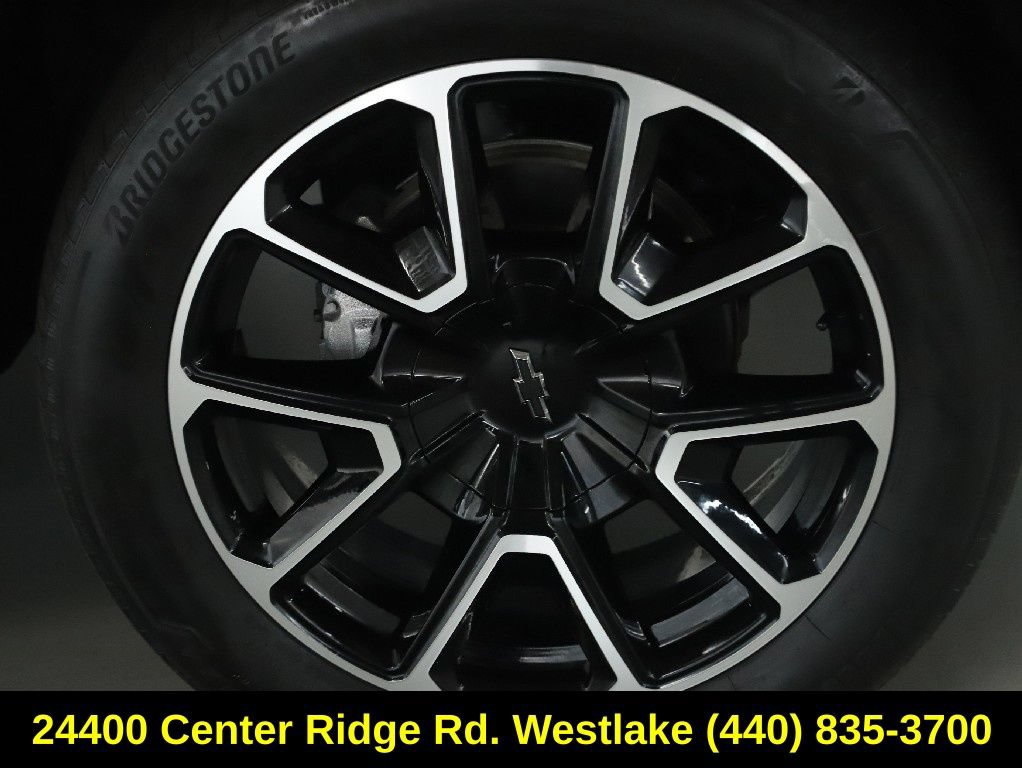Used 2024 Chevrolet Suburban RST RWD image 10