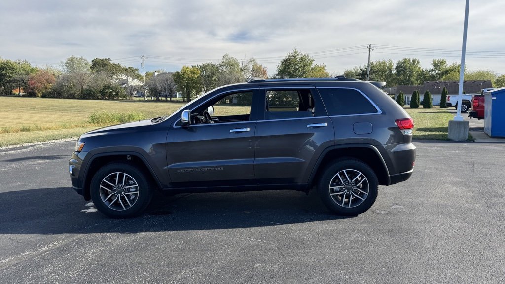 Used 2021 Jeep Grand Cherokee Limited image 4