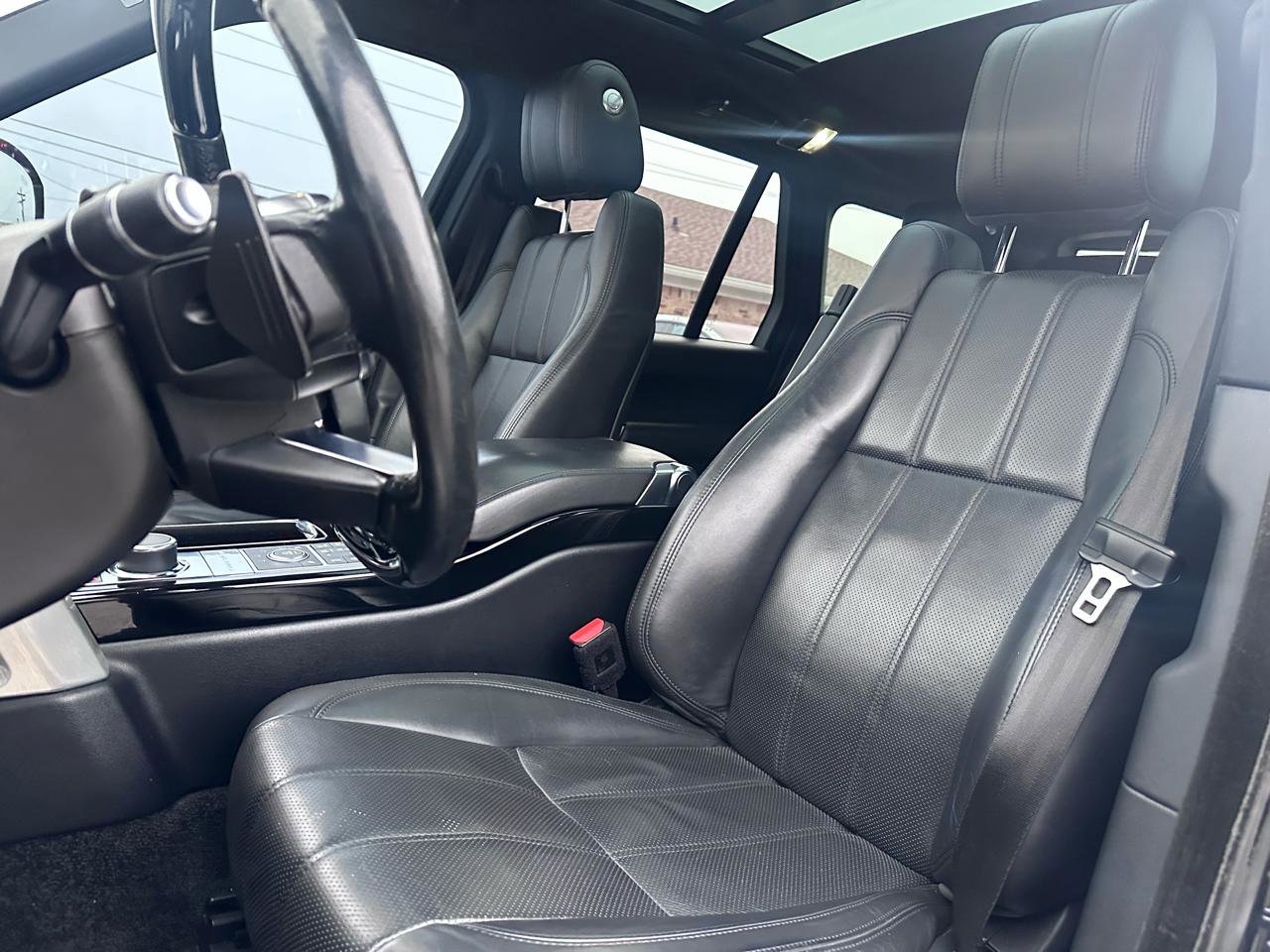 Used 2016 Land Rover Range Rover Supercharged image 11