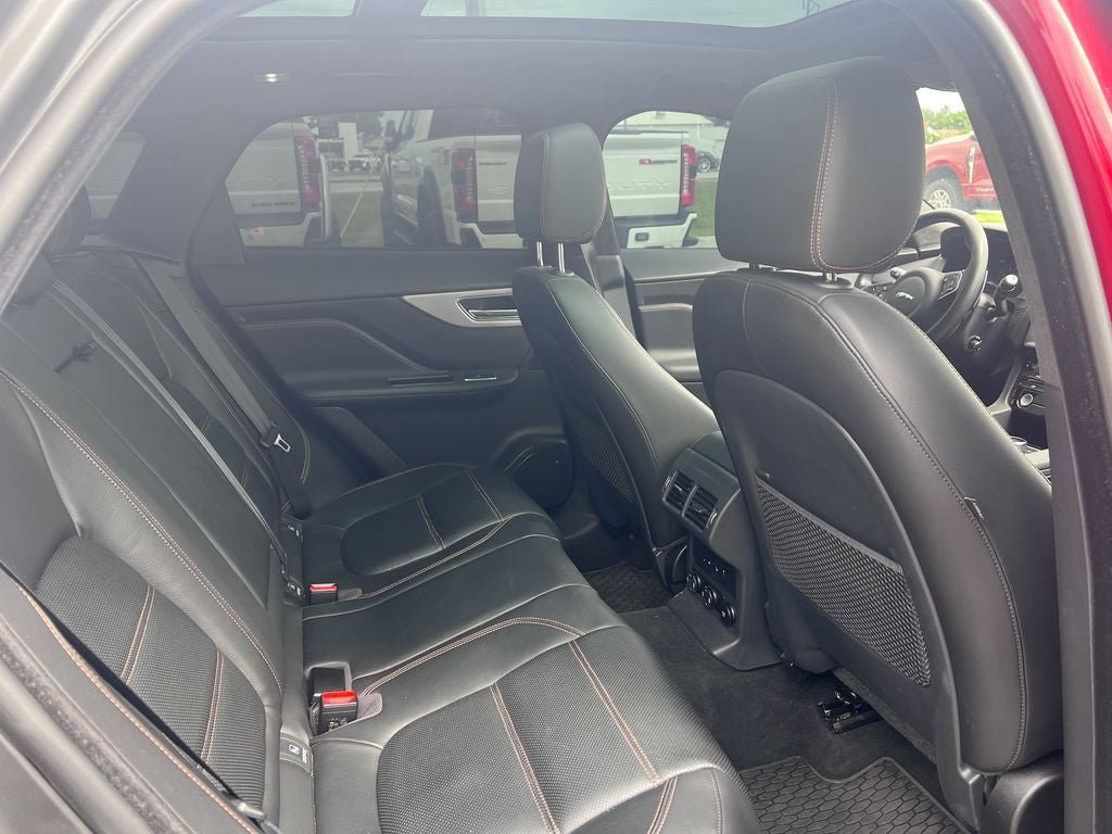 Used 2020 Jaguar F-PACE Prestige AWD/4WD image 17
