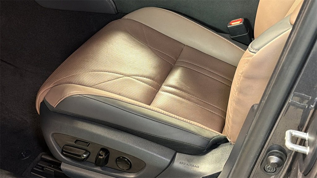 Used 2024 Lexus ES 350 Luxury w/ Technology Package image 25