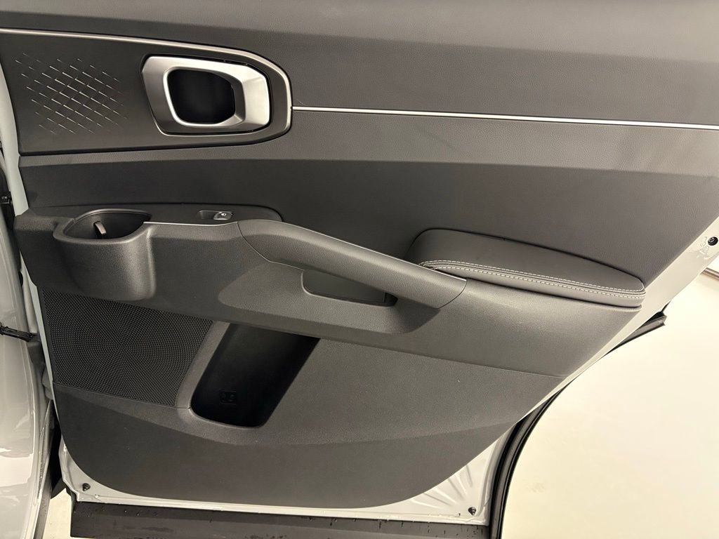 New 2026 Kia Sorento S image 40